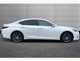 Lexus LS Image 6