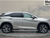 Lexus RX Image 2