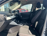 Mazda 2 Image 6
