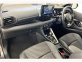 Mazda 2 Image 2