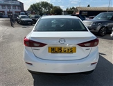 Mazda 3 Image 6