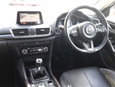 Mazda 3 Image 3
