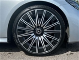 Mercedes-Benz E Class Image 5