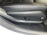 Mercedes-Benz EQC Image 6