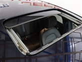 Mercedes-Benz EQC Image 2