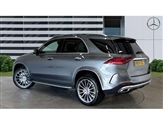 Mercedes-Benz GLE Image 2