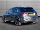 Mercedes-Benz GLE Image 2