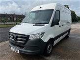 Mercedes-Benz Sprinter Image 1