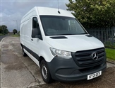 Mercedes-Benz Sprinter Image 2