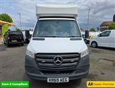 Mercedes-Benz Sprinter Image 4