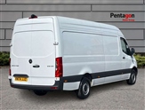 Mercedes-Benz Sprinter Image 4