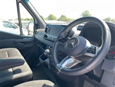 Mercedes-Benz Sprinter Image 5