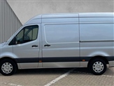 Mercedes-Benz Sprinter Image 3