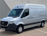 Mercedes-Benz Sprinter Image 4