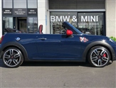 Mini Convertible Image 3