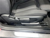 Mini Hatch Image 6