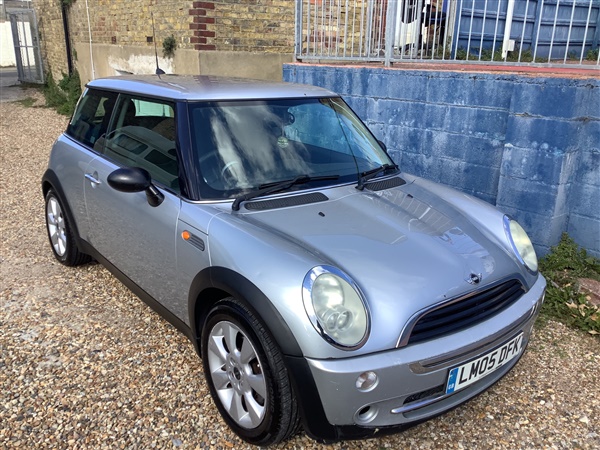 Large image for the Used Mini Hatch