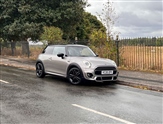 Mini Hatch Image 4
