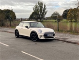 Mini Hatch Image 3