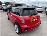 Mini Hatch Image 4