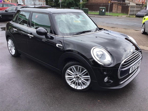 Large image for the Used Mini Hatch