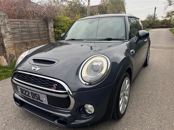Large image for the Used Mini Hatch