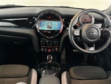 Mini Hatch Image 4