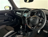 Mini Hatch Image 6