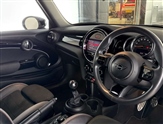 Mini Hatch Image 6