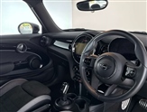 Mini Hatch Image 6