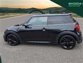 Mini Hatch Image 4
