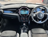 Mini Hatch Image 4