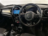 Mini Hatch Image 4