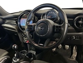 Mini Hatch Image 6