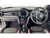 Mini Hatch Image 4