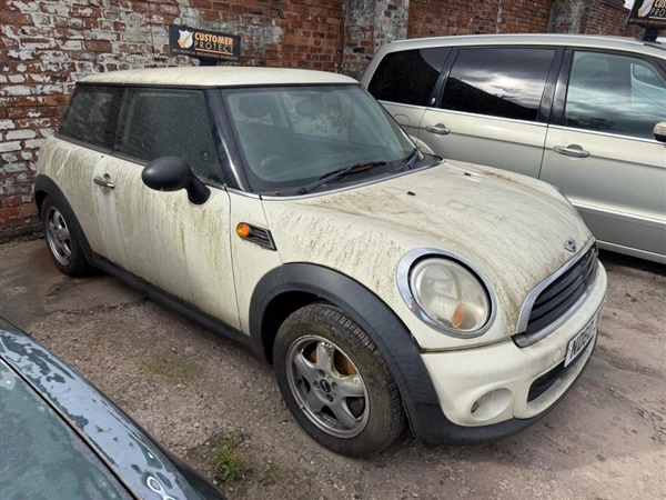 Large image for the Used Mini Hatch