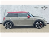 Mini Hatch Image 3