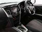 Mitsubishi L200 Image 2