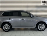 Mitsubishi Outlander Image 2