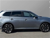 Mitsubishi Outlander Image 2