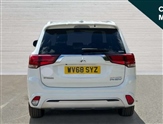 Mitsubishi Outlander Image 4
