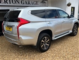 Mitsubishi Shogun Image 6