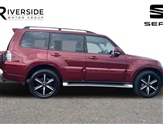 Mitsubishi Shogun Image 4