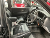 Mitsubishi Shogun Image 3