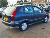 Used Nissan Almera Tino
