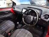Peugeot 108 Image 6