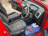 Peugeot 108 Image 6