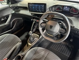 Peugeot 2008 Image 6