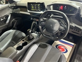 Peugeot 2008 Image 6