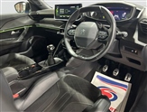 Peugeot 2008 Image 6